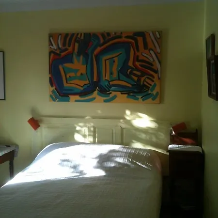 Bennecourt Bed & Breakfast 2*